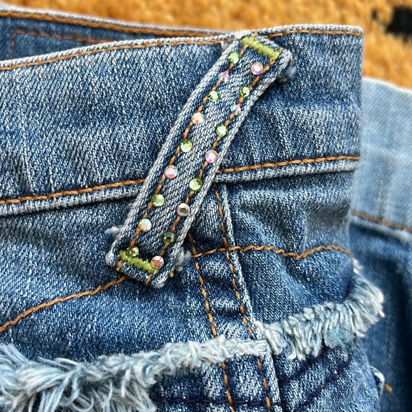 Allen B. Jeans - Picture 4 of 6